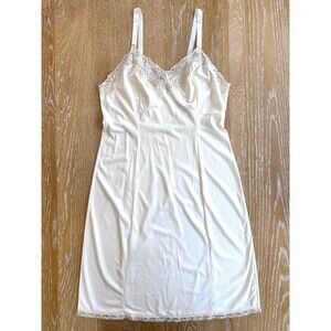 Vintage Women’s Wonder Maid Full Slip Dress Beige Size 40